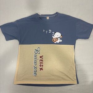 Gildan Blue and Tan Short Sleeve Tee with Graphic‎ Design